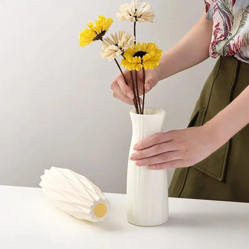 Modern Nordic Vase for Fresh Flowers and Luxurious Settings